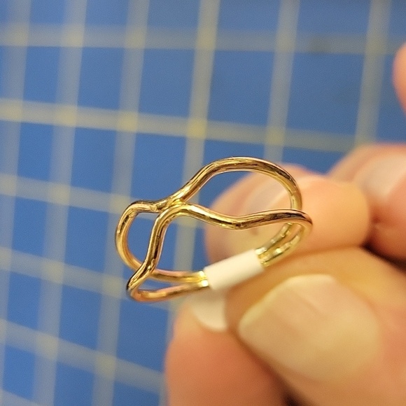 Gold Wire Design Ring Size 6.5 - Picture 4 of 4